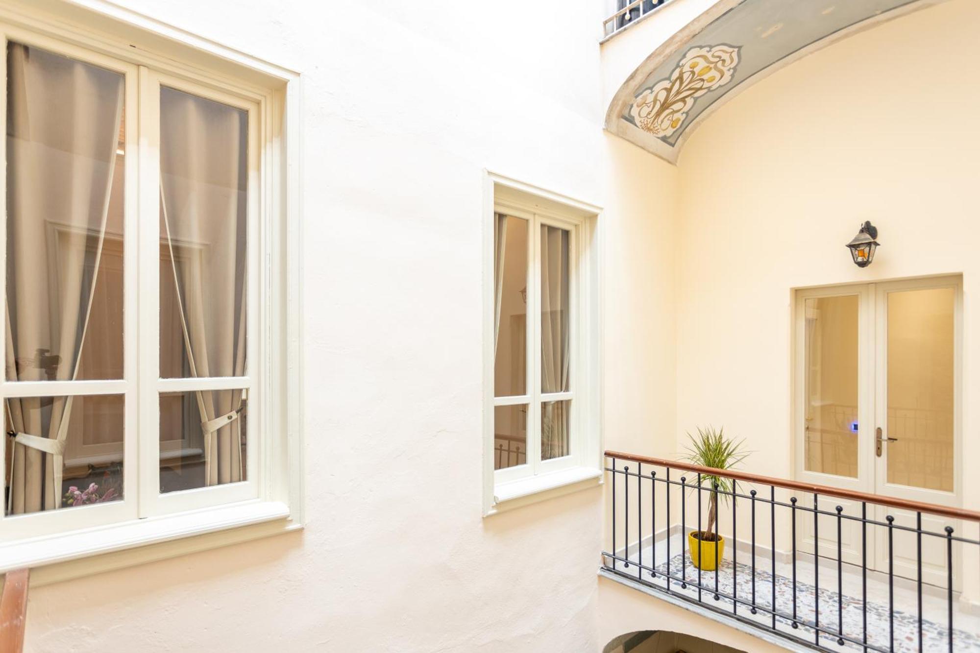 Magnini Rooms Cagliari Luaran gambar